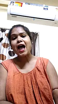 Snapshot of yoursweety09 chatting on 01-13-25, 02:42 yoursweety09 online show from 01-13-25, 02:42