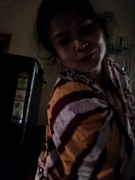 Snapshot of yoursweety09 chatting on 01-14-25, 01:47 yoursweety09 online show from 01-14-25, 01:47