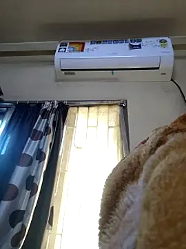 Snapshot of yoursweety09 chatting on 01-15-25, 08:41 yoursweety09 online show from 01-15-25, 08:41