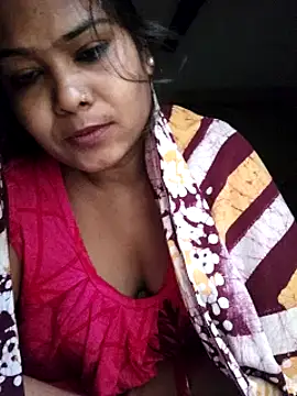 Snapshot of yoursweety09 chatting on 01-21-25, 02:43 yoursweety09 online show from 01-21-25, 02:43