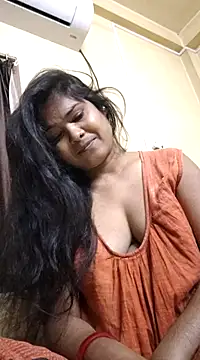 Snapshot of yoursweety09 chatting on 01-26-25, 02:03 yoursweety09 online show from 01-26-25, 02:03