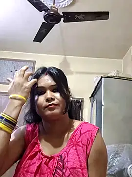 Snapshot of yoursweety09 chatting on 03-09-25, 01:48 yoursweety09 online show from 03-09-25, 01:48