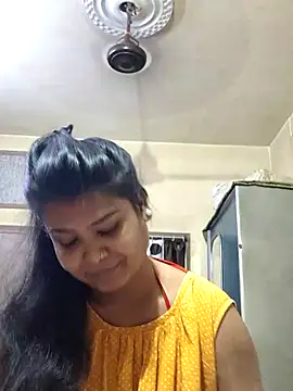 Snapshot of yoursweety09 chatting on 03-15-25, 02:03 yoursweety09 online show from 03-15-25, 02:03