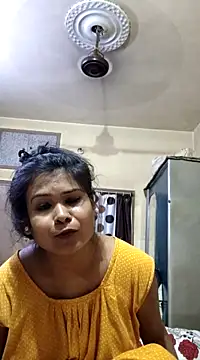 Snapshot of yoursweety09 chatting on 03-16-25, 05:17 yoursweety09 online show from 03-16-25, 05:17