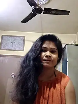 Snapshot of yoursweety09 chatting on 03-21-25, 01:34 yoursweety09 online show from 03-21-25, 01:34