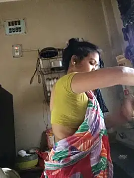 Snapshot of yoursweety09 chatting on 03-22-25, 09:13 yoursweety09 online show from 03-22-25, 09:13