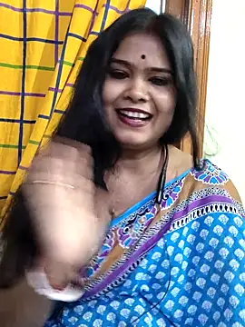 Snapshot of yoursweety09 chatting on 09-26-25, 08:18 yoursweety09 online show from 09-26-25, 08:18