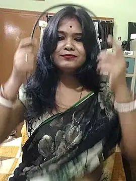 Snapshot of yoursweety09 chatting on 10-10-25, 01:43 yoursweety09 online show from 10-10-25, 01:43