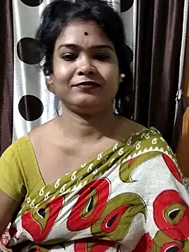 Snapshot of yoursweety09 chatting on 10-11-25, 11:58 yoursweety09 online show from 10-11-25, 11:58