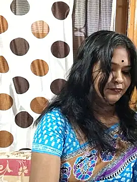 Snapshot of yoursweety09 chatting on 10-14-25, 08:26 yoursweety09 online show from 10-14-25, 08:26