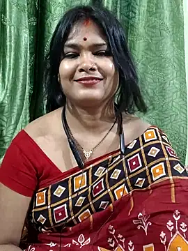 Snapshot of yoursweety09 chatting on 10-25-25, 02:24 yoursweety09 online show from 10-25-25, 02:24