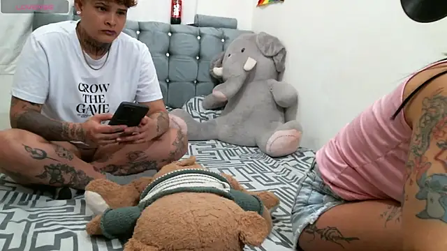 pamelaykamila online show from 11-23-25, 08:08