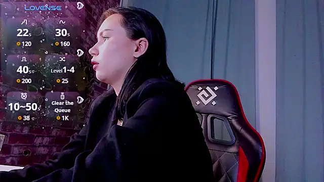 Snapshot of Alisia_Mars chatting on 01-18-25, 01:40 Alisia Mars online show from 01-18-25, 01:40