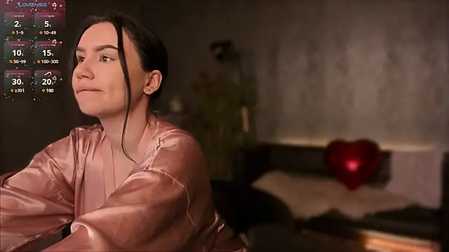 Snapshot of Alisia_Mars chatting on 03-13-25, 05:33 Alisia Mars online show from 03-13-25, 05:33