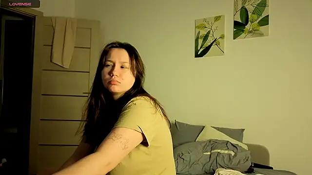 Snapshot of Alisia_Mars chatting on 11-05-25, 02:33 Alisia Mars online show from 11-05-25, 02:33