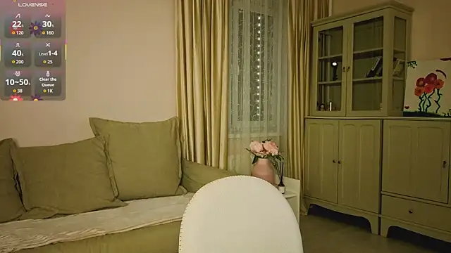 Snapshot of Alisia_Mars chatting on 11-23-25, 05:07 Alisia Mars online show from 11-23-25, 05:07