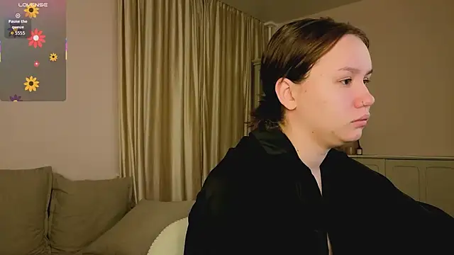 Snapshot of Alisia_Mars chatting on 11-28-25, 05:54 Alisia Mars online show from 11-28-25, 05:54