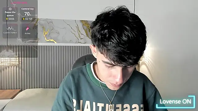 Dyla n18 online show from 04-10-26, 08:46