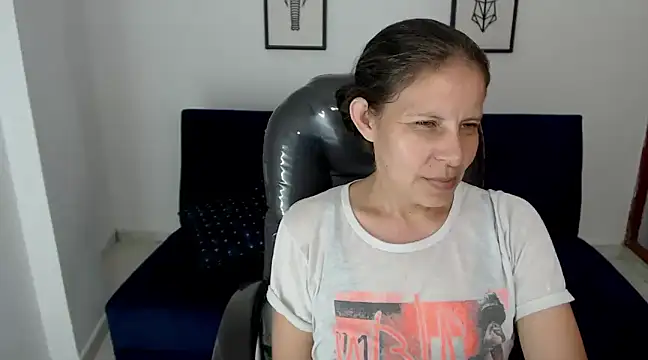 Milf karlye online show from 12-10-24, 11:51