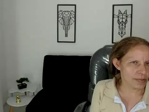 Milf karlye online show from 02-11-25, 04:33