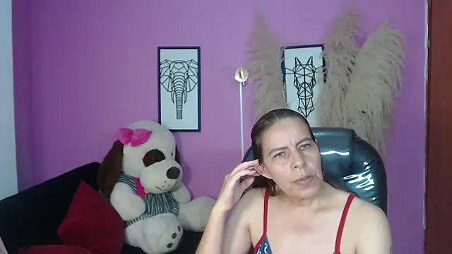 Milf karlye online show from 10-12-25, 02:32