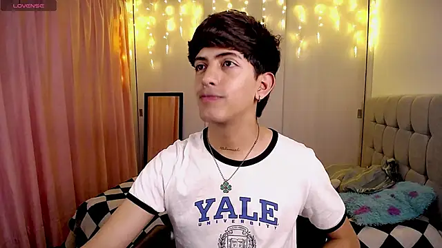 teobowny  online show from 12-14-24, 12:22