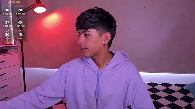 teobowny  online show from 10-07-25, 12:35