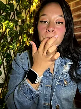 Liulee online show from 03-08-26, 02:04