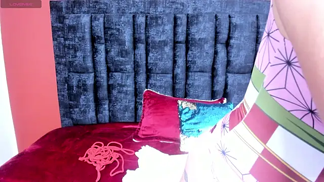 Aurora Doll  online show from 10-29-25, 12:40