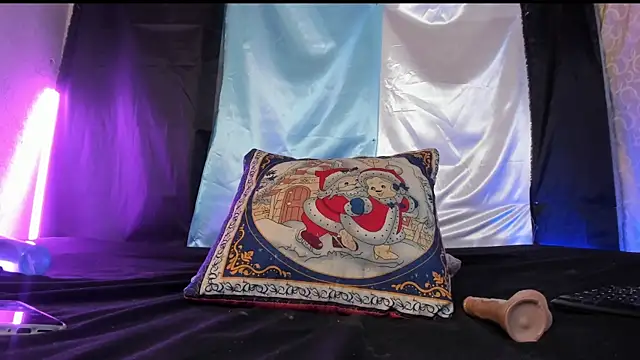 Snapshot of DeisyHarper chatting on 01-09-25, 10:09 DeisyHarper online show from 01-09-25, 10:09