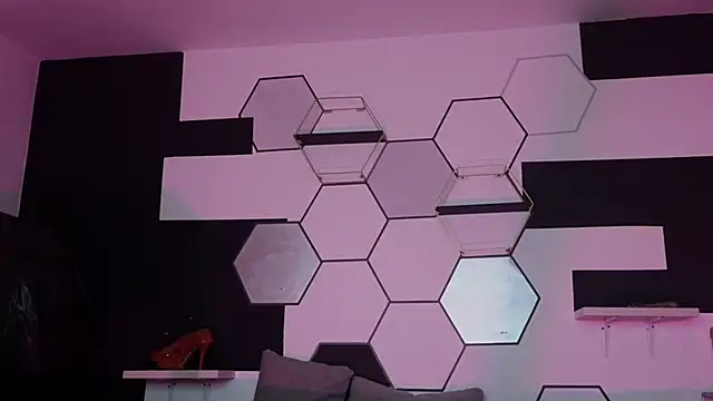 haileycat online show from 02-23-25, 05:12