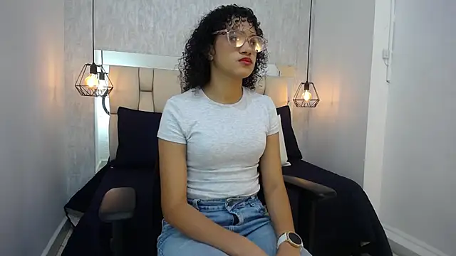 Snapshot of Alahia_Baiter chatting on 12-04-24, 11:41 Alahia Baiter online show from 12-04-24, 11:41