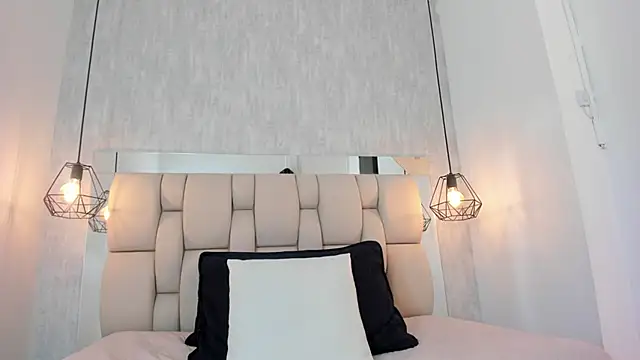 Snapshot of Alahia_Baiter chatting on 12-10-24, 02:39 Alahia Baiter online show from 12-10-24, 02:39