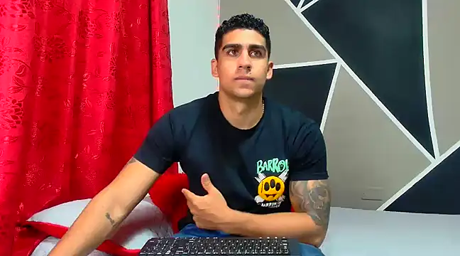 Snapshot of astrom_greyy chatting on 01-10-25, 05:37 astrom greyy online show from 01-10-25, 05:37