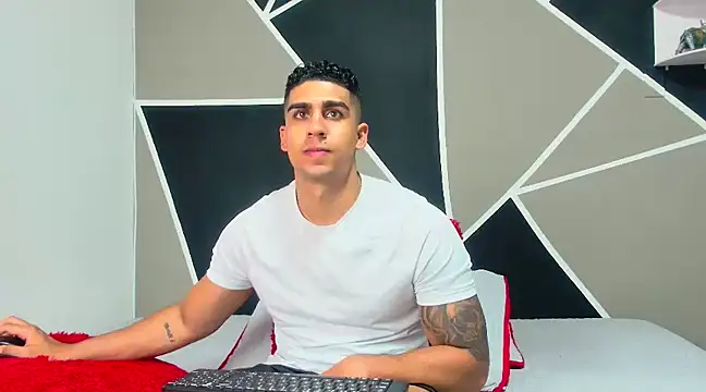 Snapshot of astrom_greyy chatting on 02-12-25, 11:20 astrom greyy online show from 02-12-25, 11:20