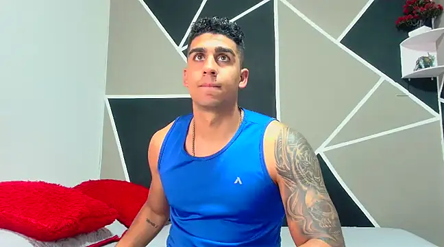 Snapshot of astrom_greyy chatting on 02-13-25, 09:17 astrom greyy online show from 02-13-25, 09:17