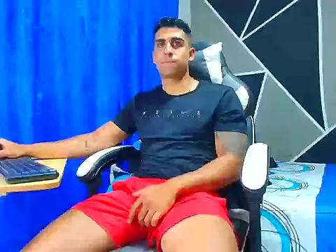 Snapshot of astrom_greyy chatting on 09-26-25, 07:51 astrom greyy online show from 09-26-25, 07:51