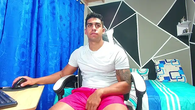 Snapshot of astrom_greyy chatting on 10-25-25, 12:40 astrom greyy online show from 10-25-25, 12:40