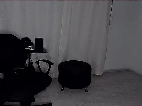 Snapshot of patrik_tattoo_ chatting on 01-25-25, 07:49 patrik tattoo online show from 01-25-25, 07:49