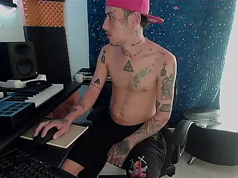 Snapshot of patrik_tattoo_ chatting on 01-25-25, 03:30 patrik tattoo online show from 01-25-25, 03:30