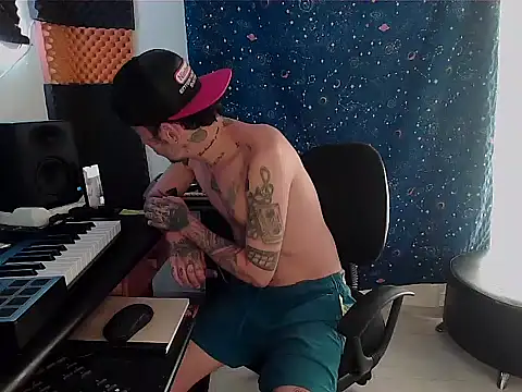 Snapshot of patrik_tattoo_ chatting on 02-16-25, 08:00 patrik tattoo online show from 02-16-25, 08:00