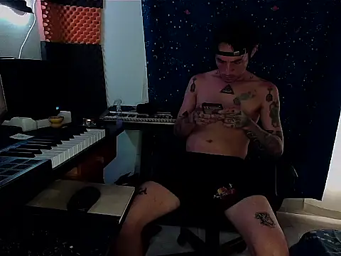 Snapshot of patrik_tattoo_ chatting on 03-05-25, 12:22 patrik tattoo online show from 03-05-25, 12:22