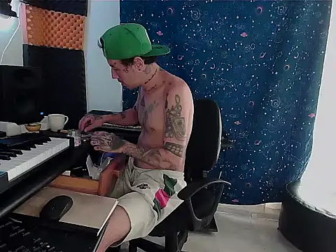 Snapshot of patrik_tattoo_ chatting on 03-22-25, 04:15 patrik tattoo online show from 03-22-25, 04:15