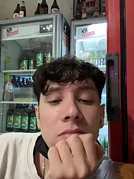 Omaaaaaaa00001 online show from 11-21-25, 04:00