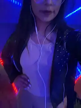 Jade Zephyra online show from 12-08-24, 01:24