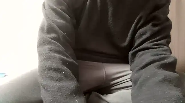 YU-KI00 online show from 03-08-25, 03:39