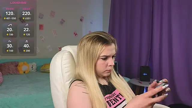 Kate Legend online show from 04-19-26, 01:38