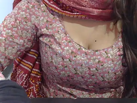 cutie-taara online show from 01-16-25, 12:20