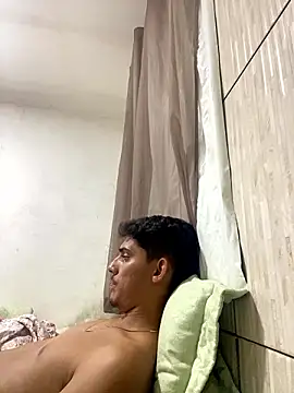 Oliver8 online show from 12-03-24, 01:52