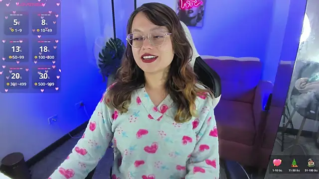 Snapshot of blackberrys_ chatting on 10-19-25, 12:17 blackberrys online show from 10-19-25, 12:17